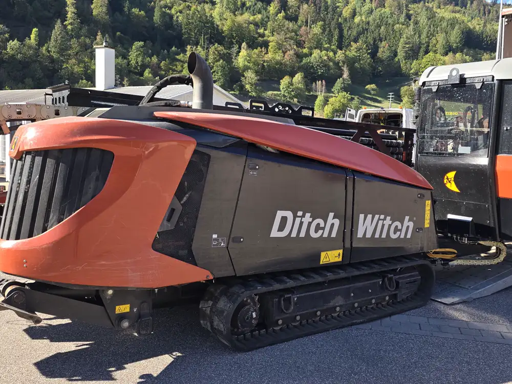 Ditch Witch AT40 3